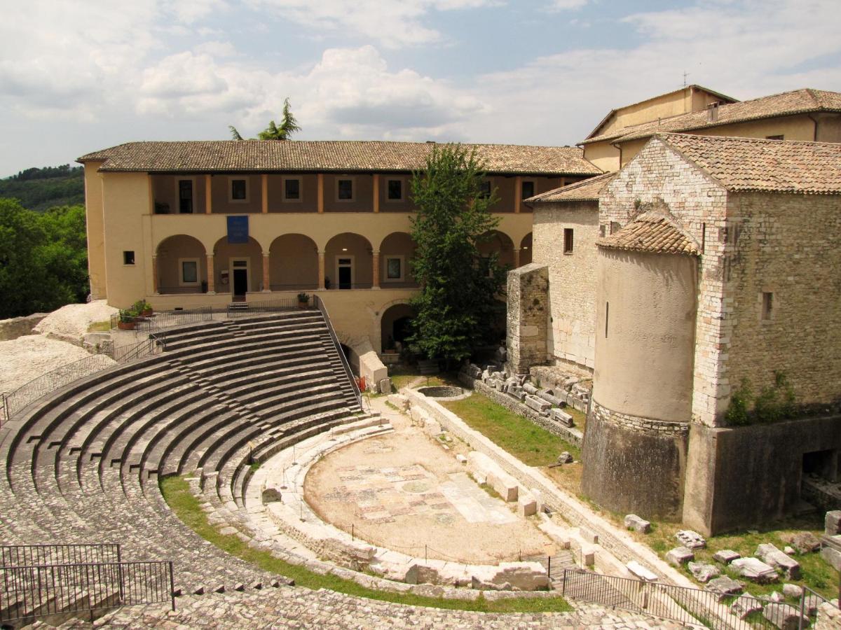 Palazzo Lauri Spoleto Lejlighed Eksteriør billede