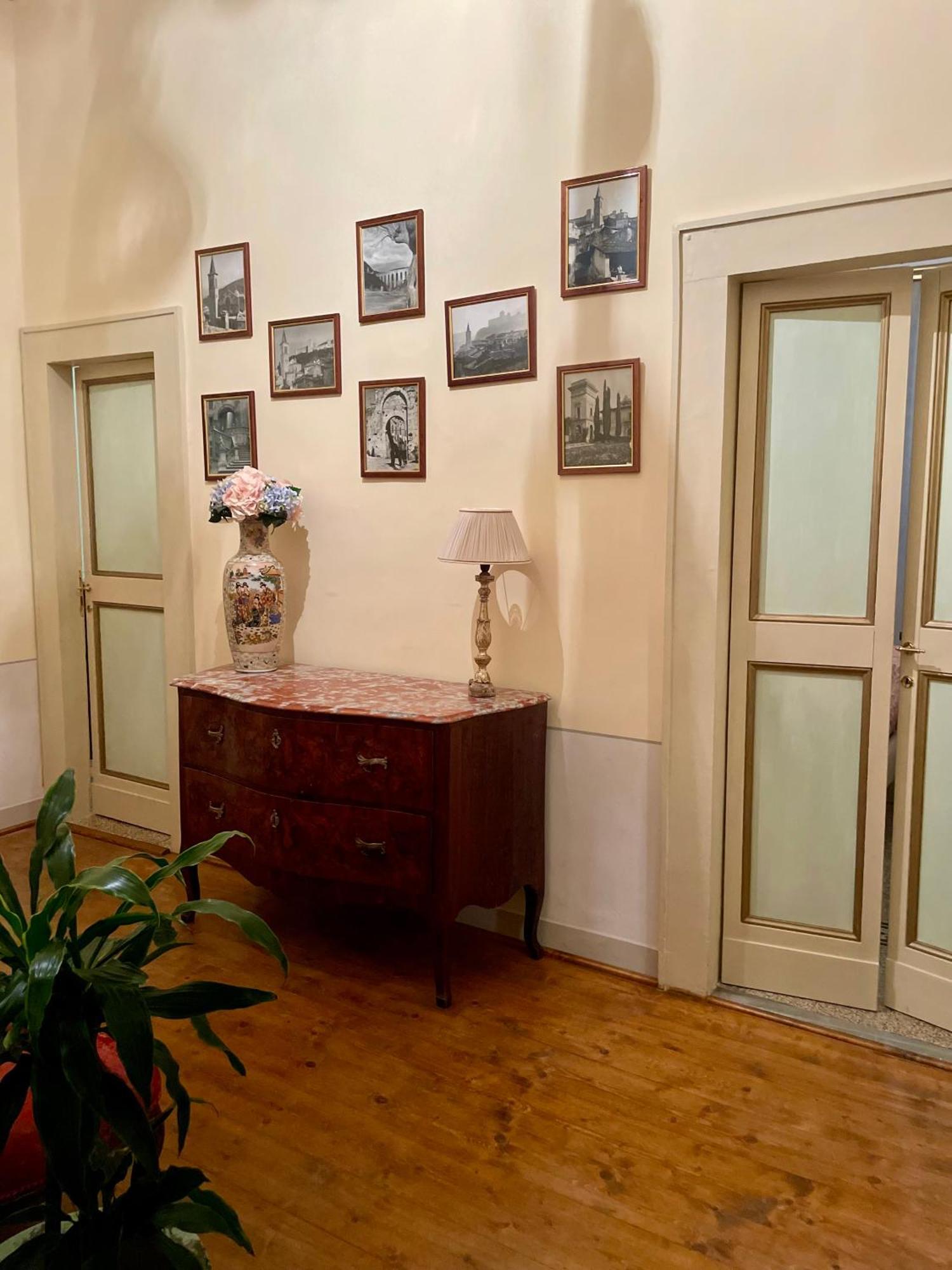 Palazzo Lauri Spoleto Lejlighed Eksteriør billede